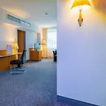 City Hotel Suhl 4*