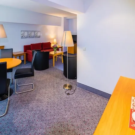 City Hotel Suhl ホテル ズール