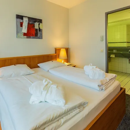 City Hotel Suhl 4*
