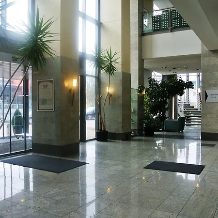 City Hotel Suhl ホテル