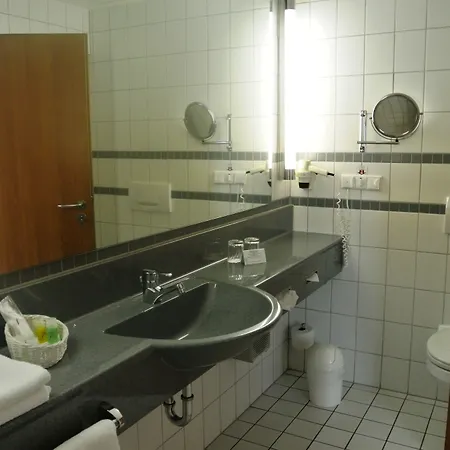 Otel City Hotel Suhl 4*