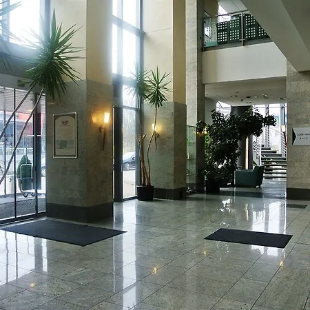 מלון City Hotel Suhl 4*