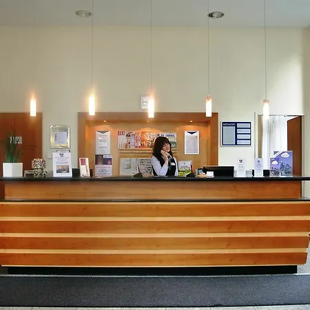City Hotel Suhl מלון