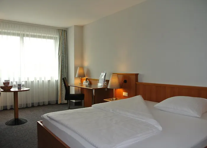 City Hotel Suhl 4*